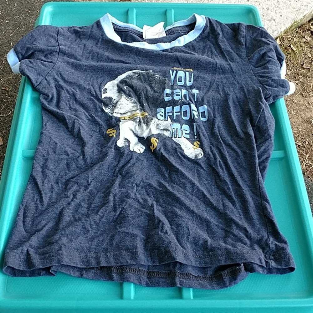 TNT size small shirt.